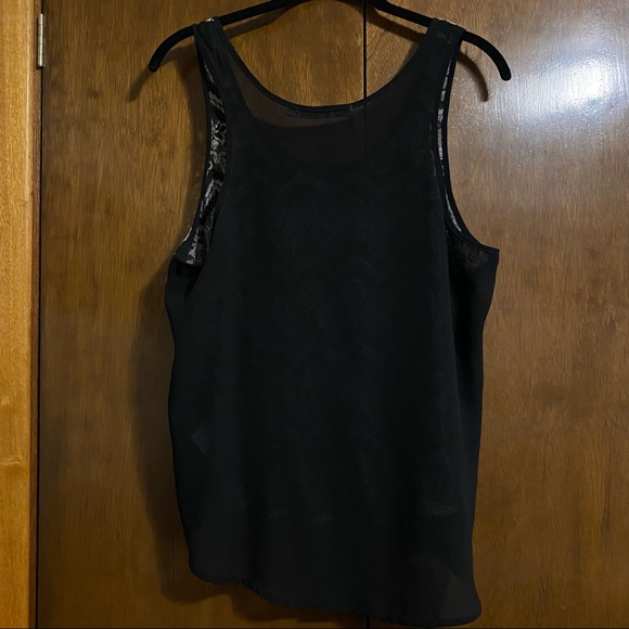 Chloe K Lace Tank - Picture 6 of 6